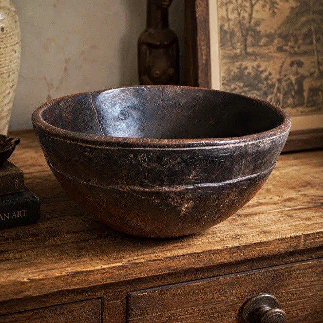 Antique African Tribal Hand Carved Wooden Bowl Possibly Tuareg 26cm