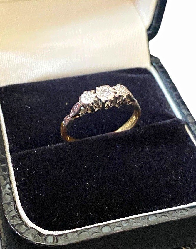 Antique Art Deco 18ct Gold & Platinum Diamond Three Stone Ring Hallmarked Size M